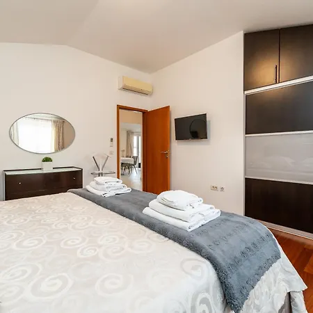 Apartments Very Good Life Preko Exterior photo