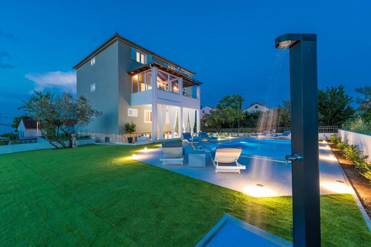 Very Good Life Apartment